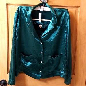 Victorias Secre Stilk green PJs -Long sleeve top, shorts with rope belt Large